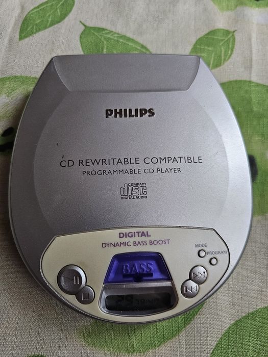 CD плеер Philips AX1001