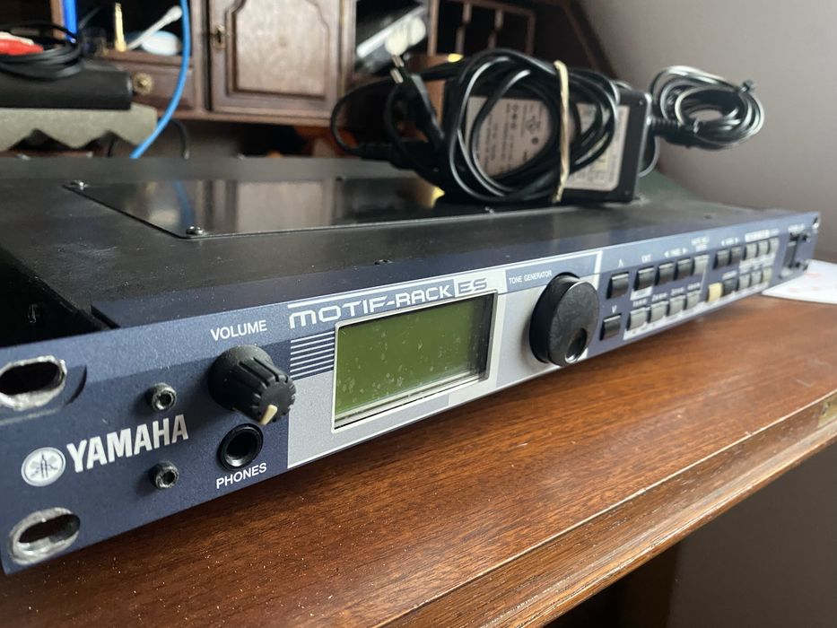 Yamaha motif es sintetizador rack