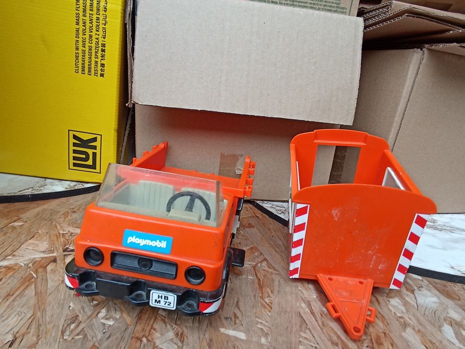Stara zabawka Samochód ciężarowy Playmobil z przyczepą