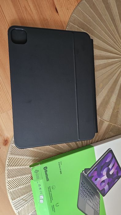Belkin Connect Pro Keyboard Case do iPad Pro 11" M4 -

klawiatura z touchpademq