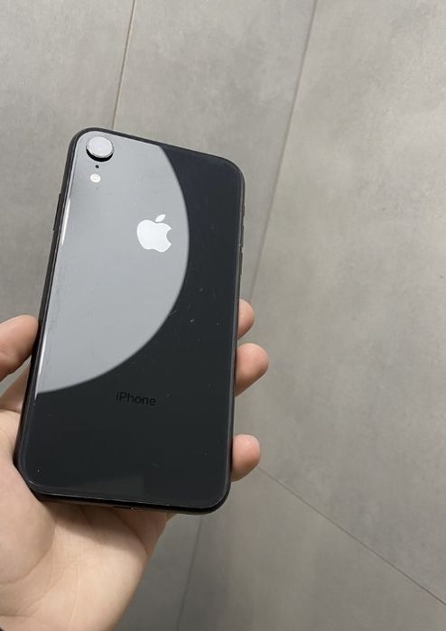 IPhone XR 64г возможен обмін