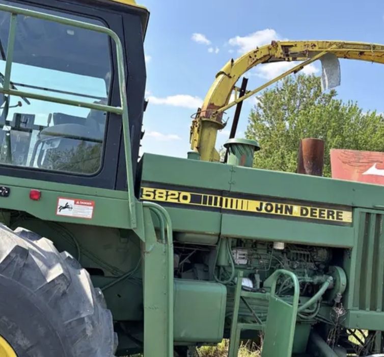 Czesci Sieczkarnia John Deere 5820 Silnik Bęben Walce Przystawka Przekładnia Pompa Rora Skrzynia Biegow Zwoinica Hydrostat Kabina Koło Rozdzielacz