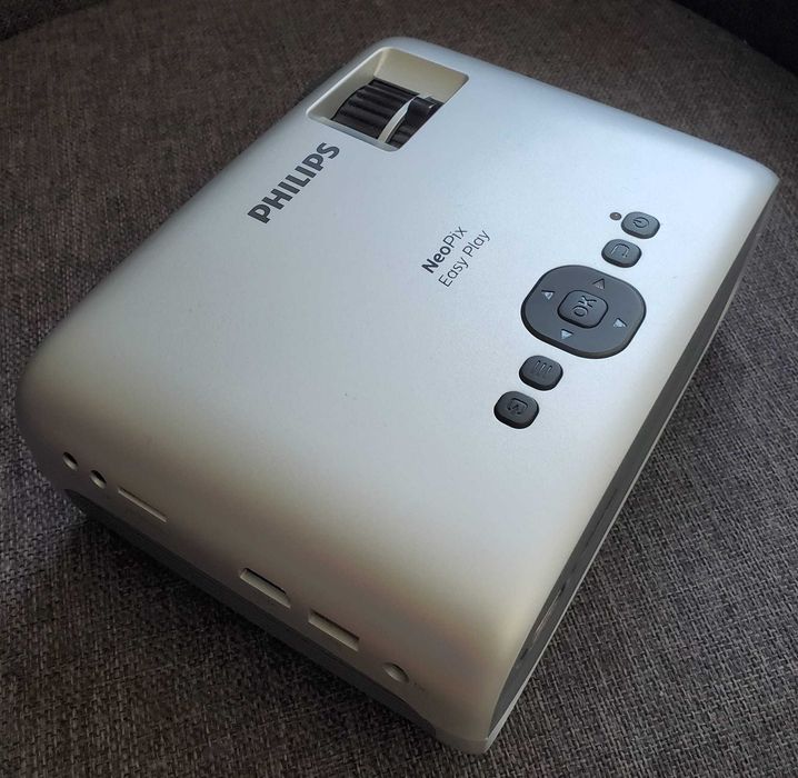 Projetor Philips NeoPix Easy Play NPX443/INT - Como Novo - Caixa e Fatura - 120€