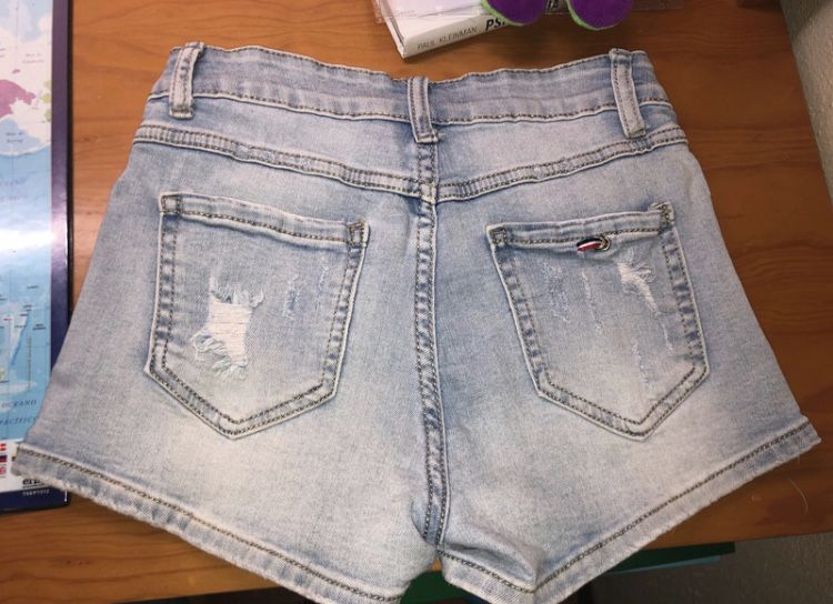 Calções de ganga azul claros64585673848323121