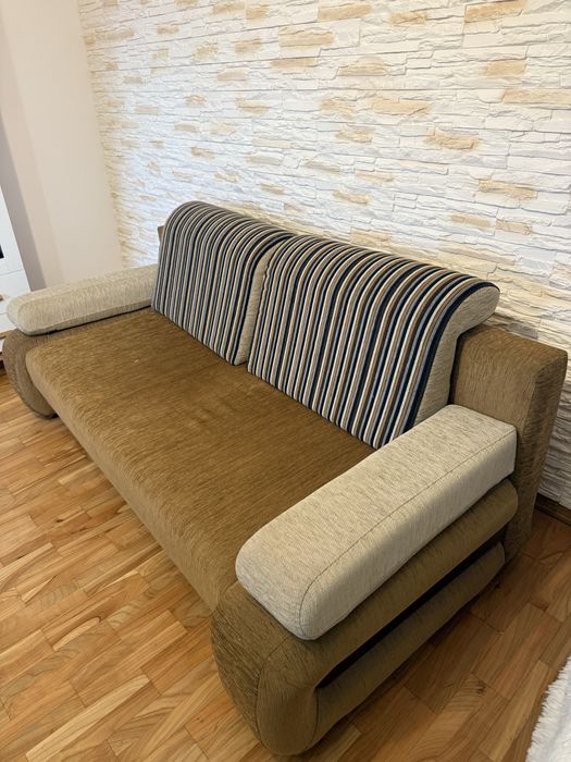 Kanapa dwuosobowa rozkladana