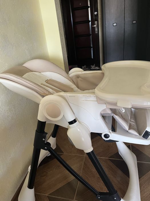 Годувальне крісло Carrello