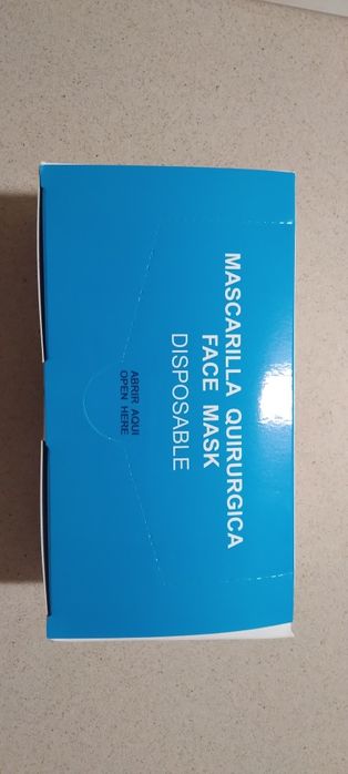 Máscara cirúrgica cx com 50 unidades