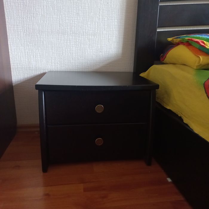 Прикроватна дерев'янна тумба Єстелла Вега