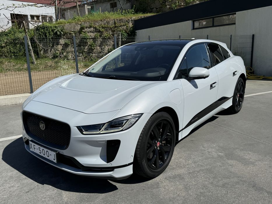 Jaguar I-Pace EV400 R-Dynamic HSE. Full extras