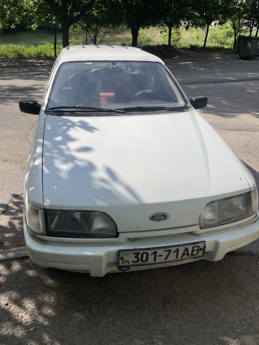 Продам Форд сиера уневерсал 1991год  по тп мотор2литра в неплохом состоянии ездит каждый день не подводила. Ходовка что с периди и сзади поменяна…….