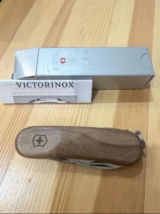 Scyzoryk Victorinox, prezent