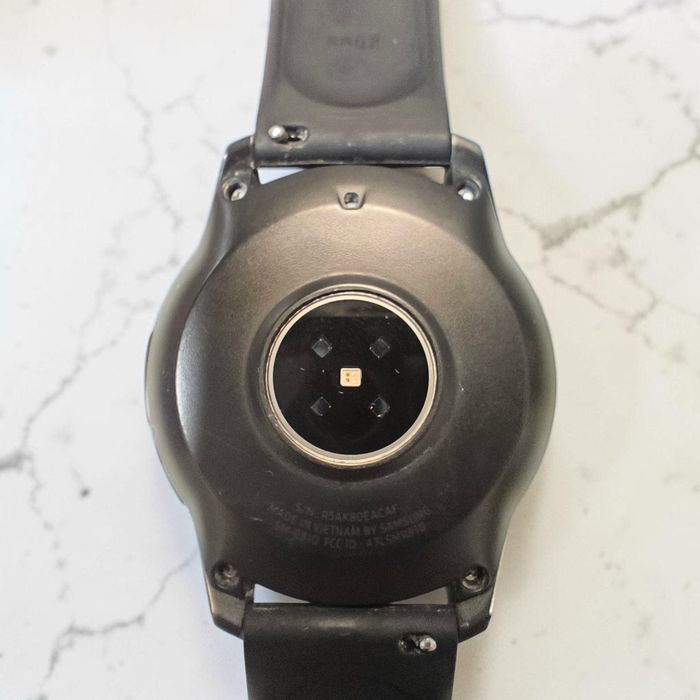 Samsung Galaxy Watch SM-R810