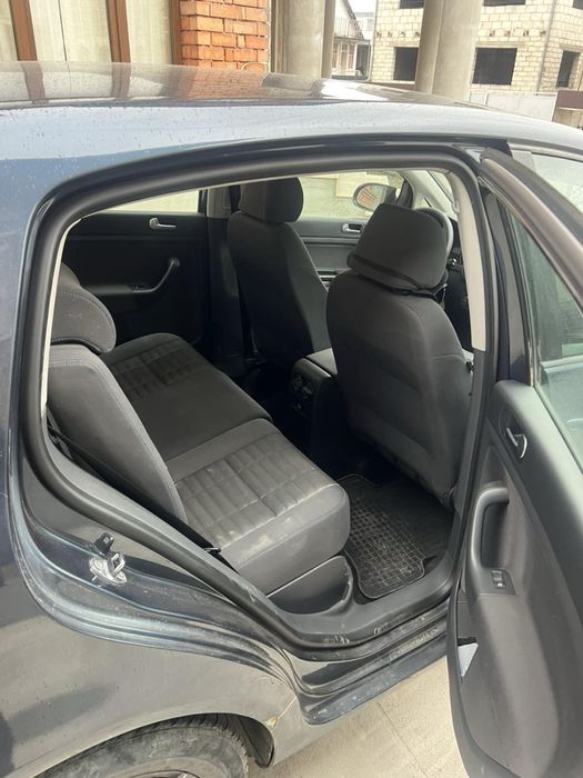 Продам голф 1.6 бенз 2007