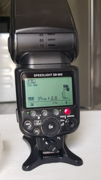 SB -900 для Nikon.