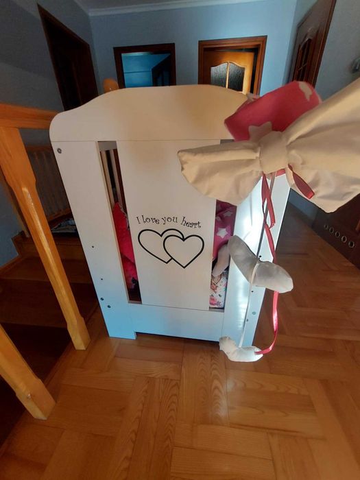 łóżeczko dla dziewczynki