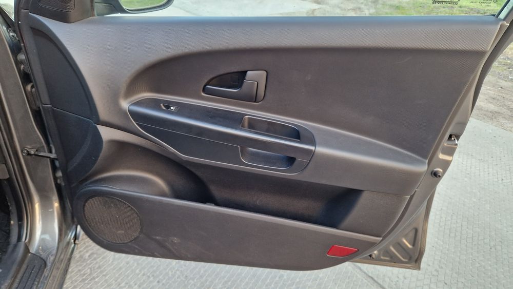 Автомобиль Kia Cee'd универсал 2009 рік
