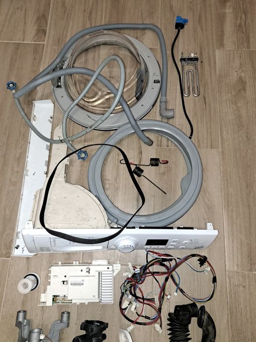 Maquina lavar roupa Ariston Hotspot em peças