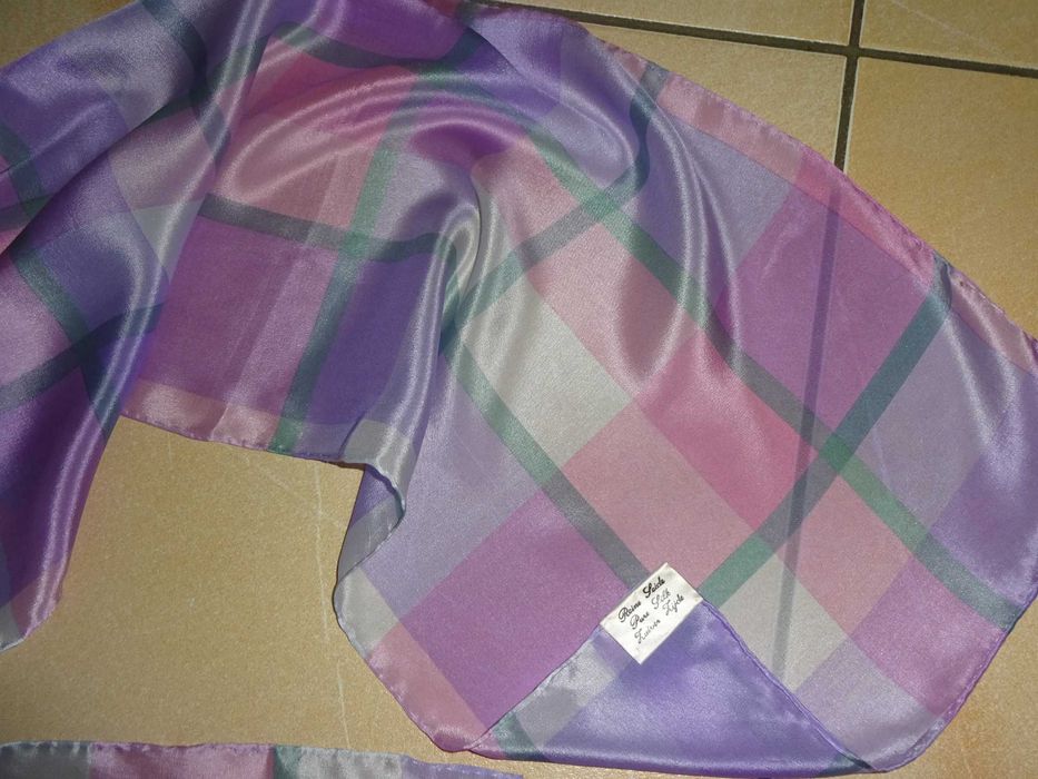 REINE SEIDE PURE SILK delikatny jedwabny ręcznie rolowany szal apaszka
