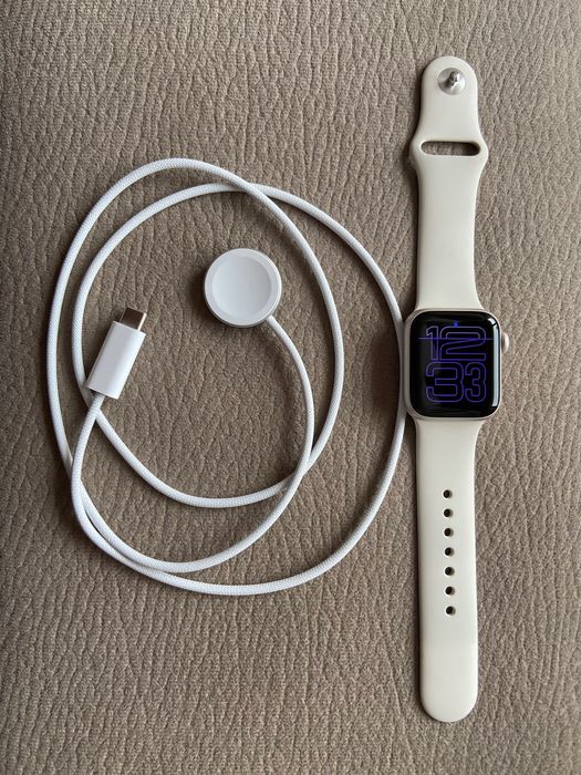 Apple Watch SE 3, 40mm Starlight como novo