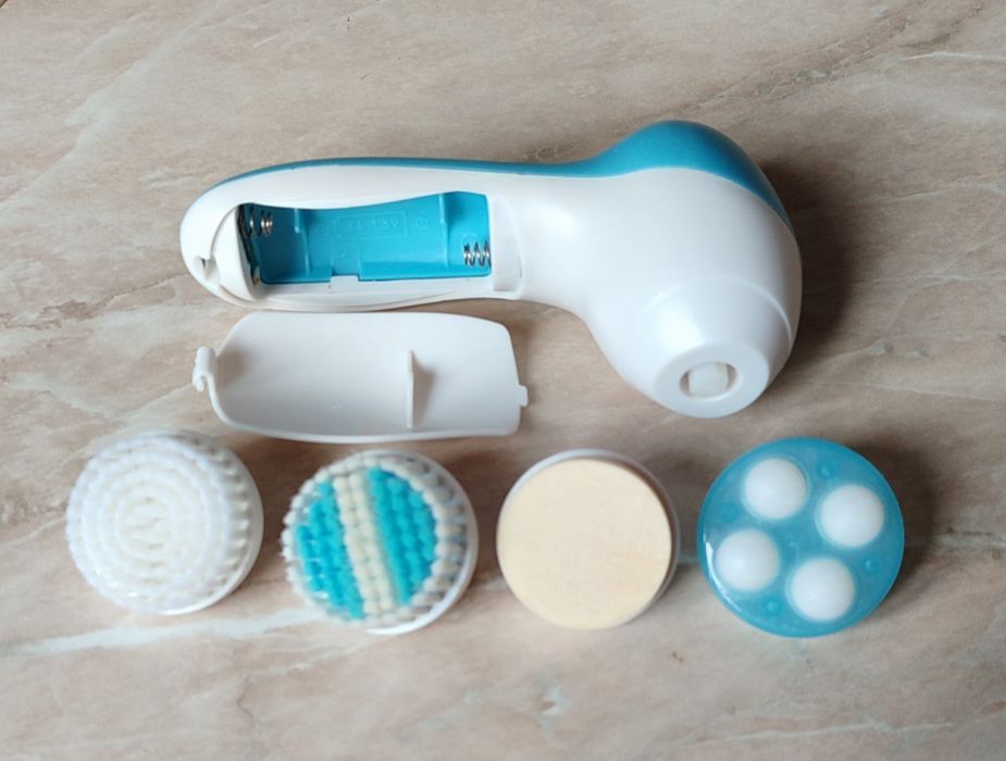 Массажёр для лица с насадками