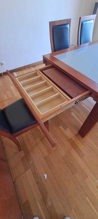 Conjunto de mesa de sala de jantar em cerejeira com 6 cadeiras