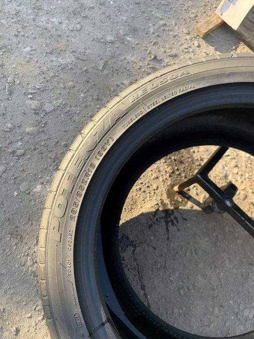 Шини 295/35 R18 пара Bridgestone 7,5мм літо