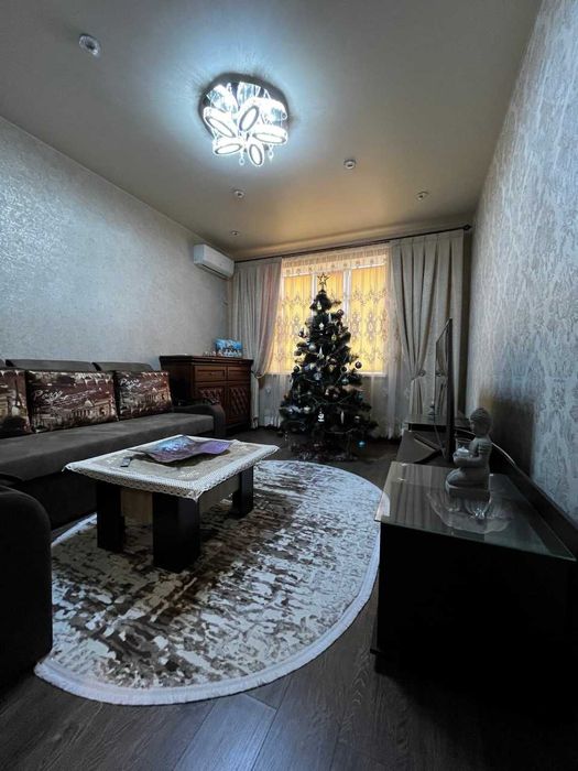 Укомплектова 3 кімн., квартира на вул. Незалежності 15