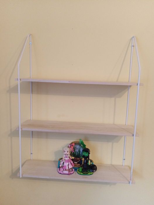 Nowoczesny Regał Wiszący – Styl Loft / Skandynawski