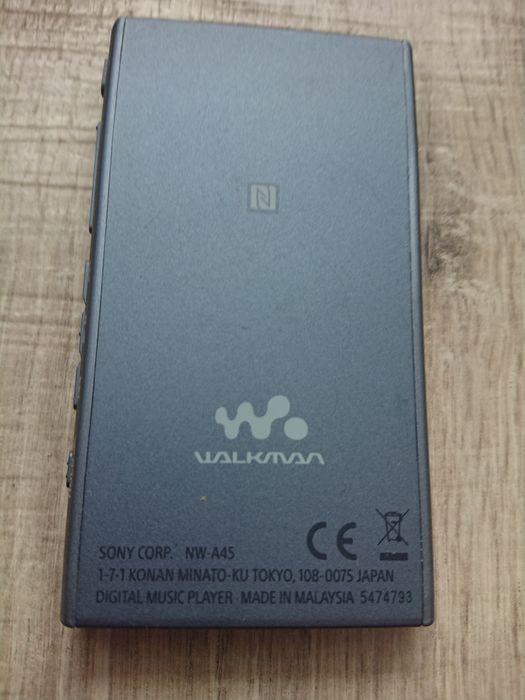 Sony Walkman NW-A45 + kabel