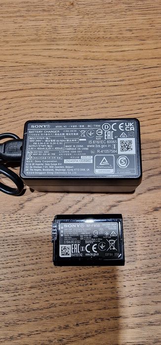 Carregador Original Sony BC-TRW + Bateria Sony NP-FW50 (Original)