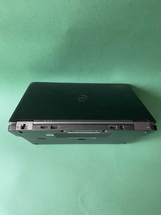 Dell Latitude E7250 12,5" | i5-5300U | 256gb ssd | 8gb ddr3