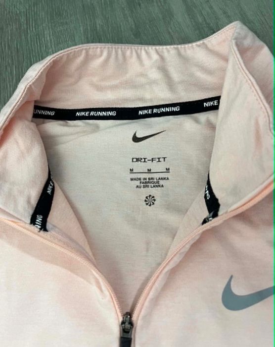 Damska sportowa koszulka Nike