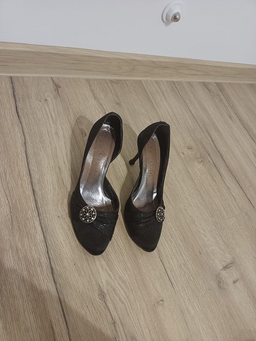 Buty czółenka na szpilce