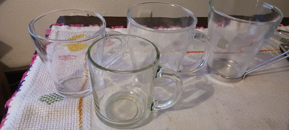 Loiças. Conjuntos de chávena de café chávena de meia de leite .copos