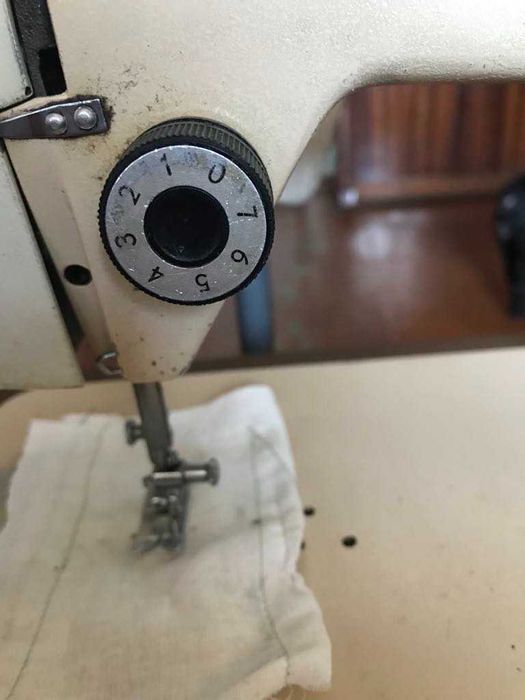 Продам швейну машинку RADOM