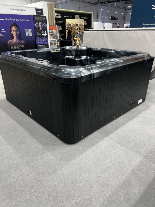 Wanna Ogrodowa NORDPOOL ABISKO PREMIUM BLACK EDITION – 74 dysze – 2 leżanki / Jacuzzi / Spa