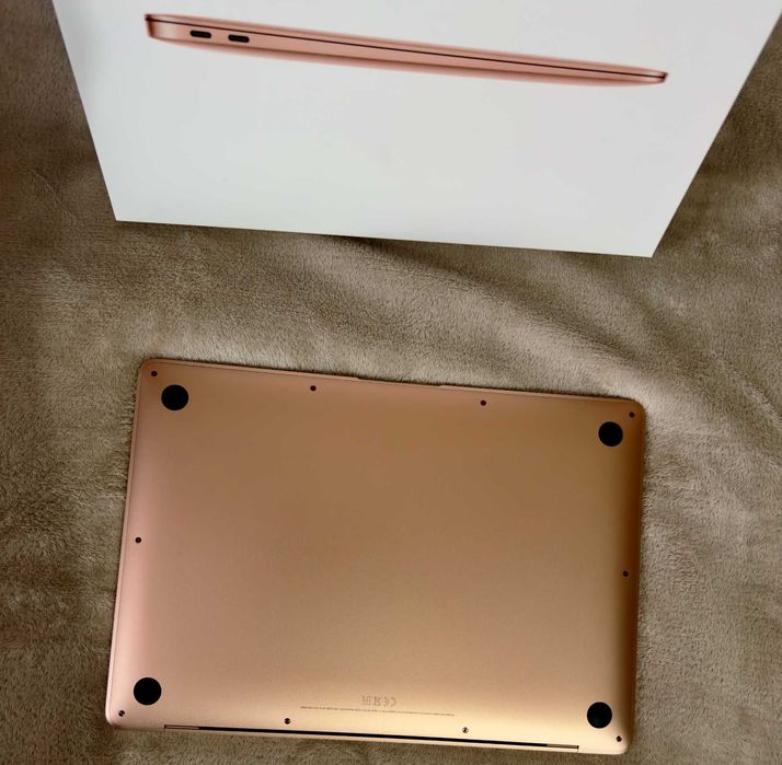 MacBook Air M1 16GB/256GB  stan jak nowy