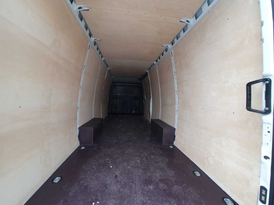 Zabudowa paki Iveco Daily, boki podłoga sufit 16m3