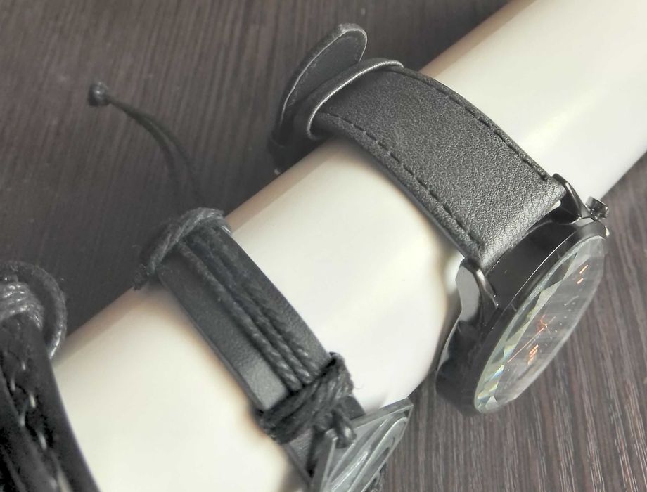 Годинник та браслети, 4 в 1