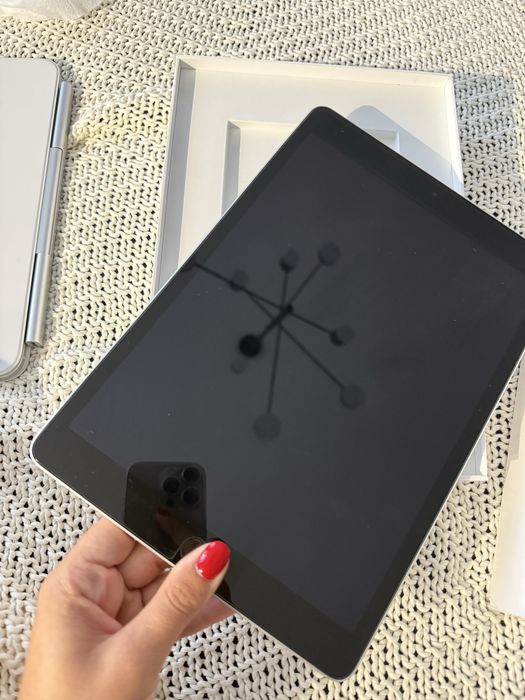 Планшет Apple iPad 10.2" (9 Gen) 256GB Wi-Fi + Cellular Silver