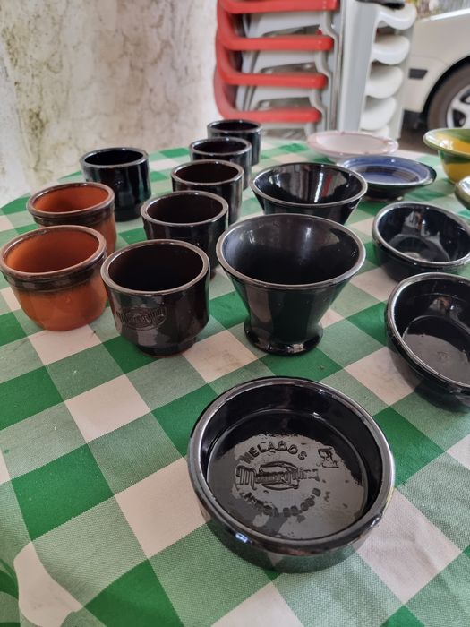 Peças em barro de vários tipos