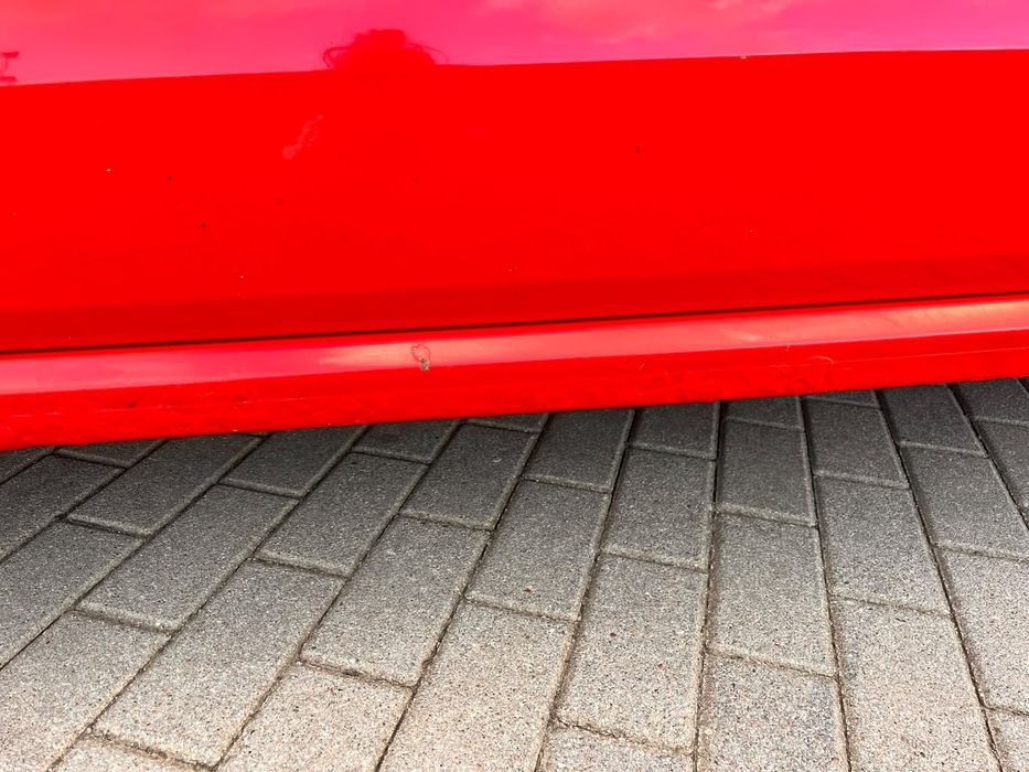 Piękne czerwone VW POLO
