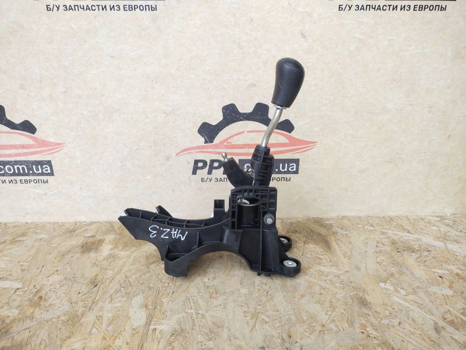 Mazda 3 BL 2009-2013 Кулиса рычаг переключения передач МКПП BEV246100