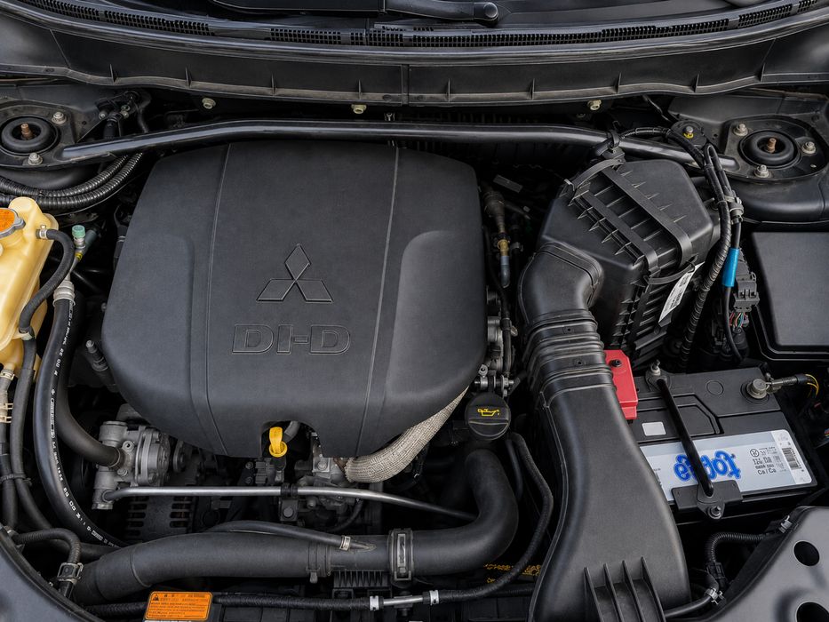 Mitsubishi Outlander 2012