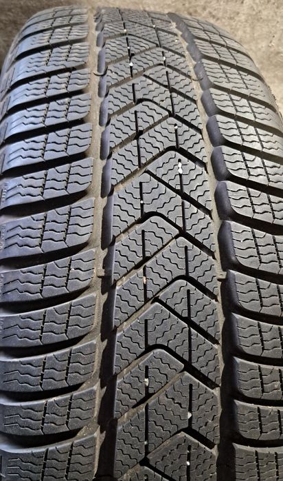 225/55R17 97H Pirelli Sottozero 3 MO