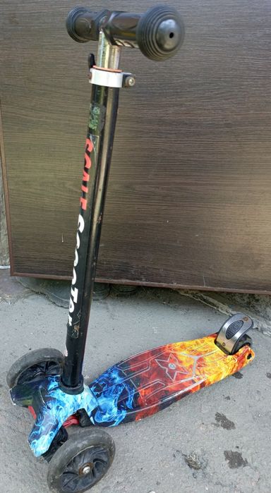 Продам детский самокат