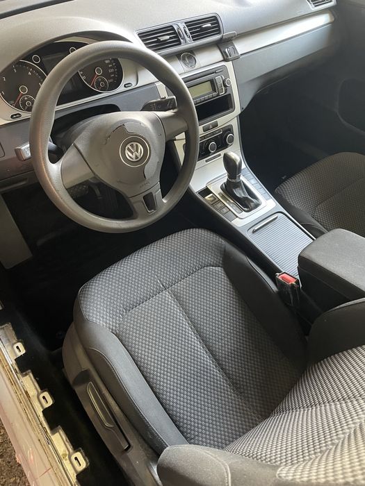 VW Passat B7 2.0 TDi 140CV p/ Peças