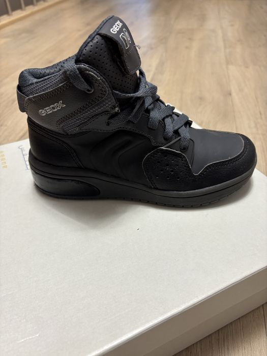 Buty Geox J XLED rozm. 32