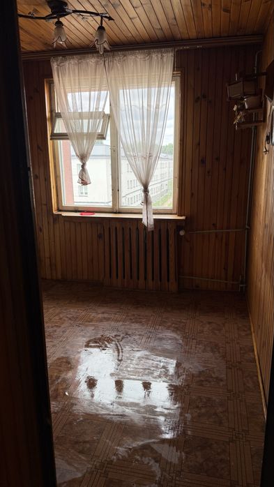 Mieszkanie / 4 pokoje / 57m / Piwnica