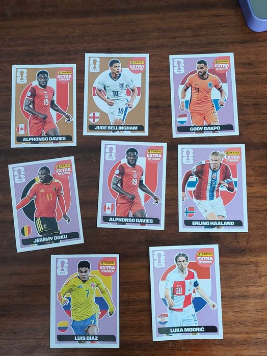 Extras stickers